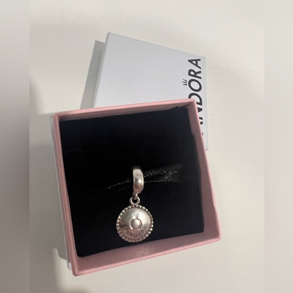 Pandora charm with box - Picture 1 of 2